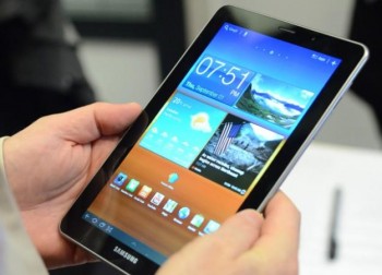 08-Samsung-Galaxy-Tab-7-7