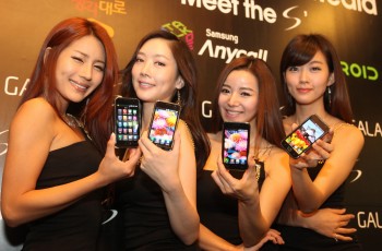 samsung_galaxy_s_i9000_girls