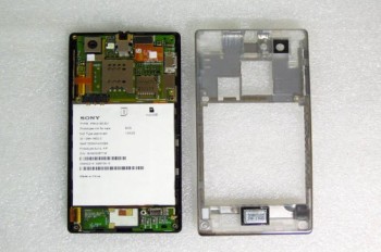 xperia-j-teardown-fcc