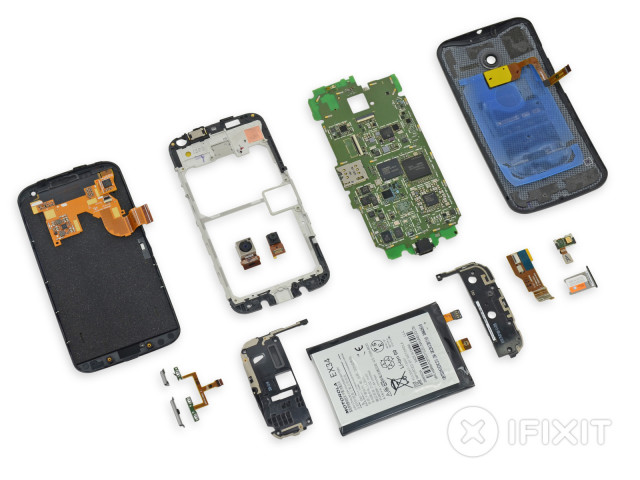 Moto X teardown 3