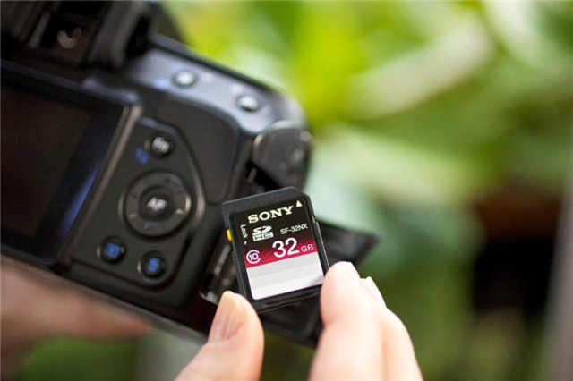 Sony_SD-cards_1