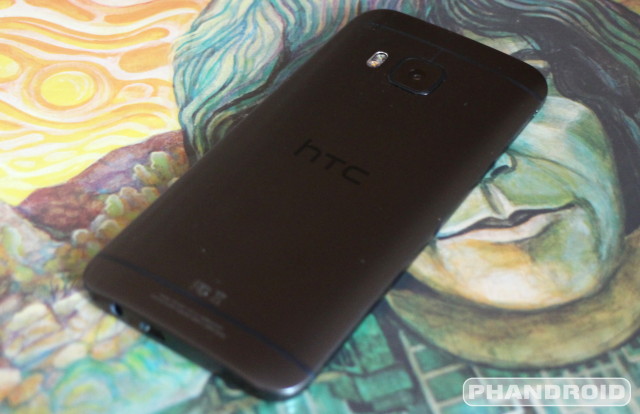 htc-one-m9-logo-rear