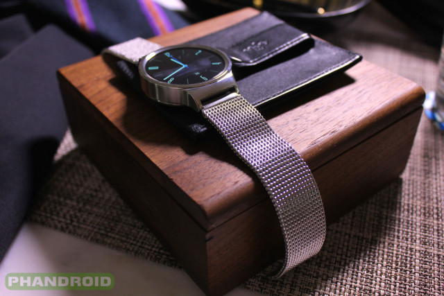 Phandroid-Huawei-Watch-Mesh-Close