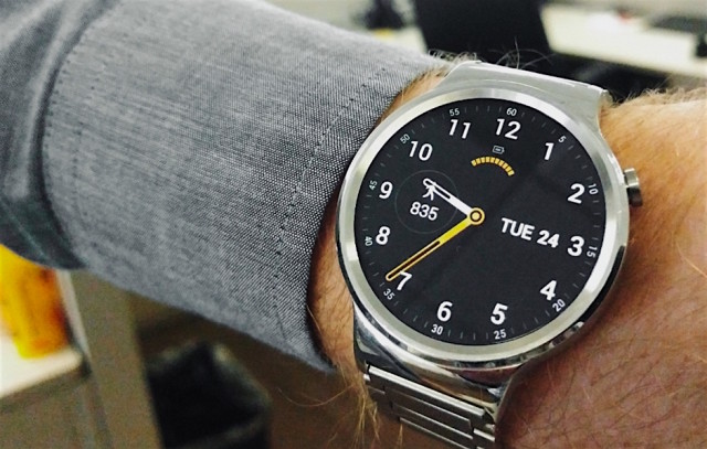 huawei_watch wrist