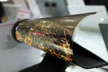 lg-18-inch-curved-oled