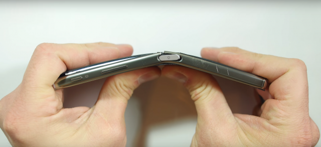 xperia z5 premium bend