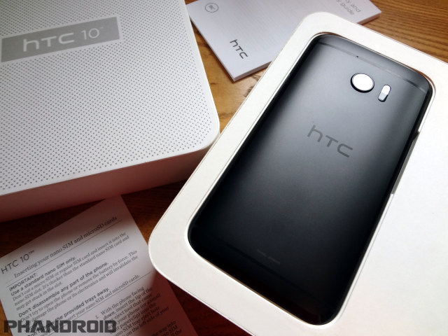 htc-10-unboxing-2