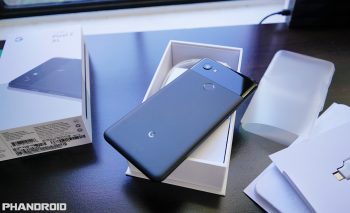 Google Pixel 2 XL unboxing DSC03476