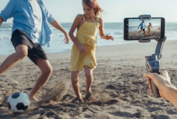 dji-osmo-mobile-3-hand