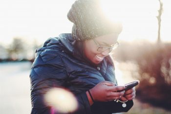 woman-holding-phone